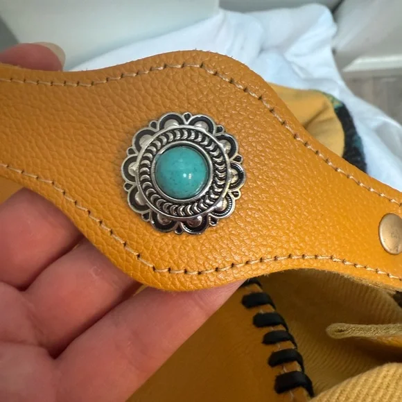 Beautiful Yellow and Black Patterned Boho Women's Bag - Picture 8 of 16